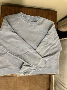 American Eagle Outfitters Light Blue Pullover Crewneck Sweatshirt